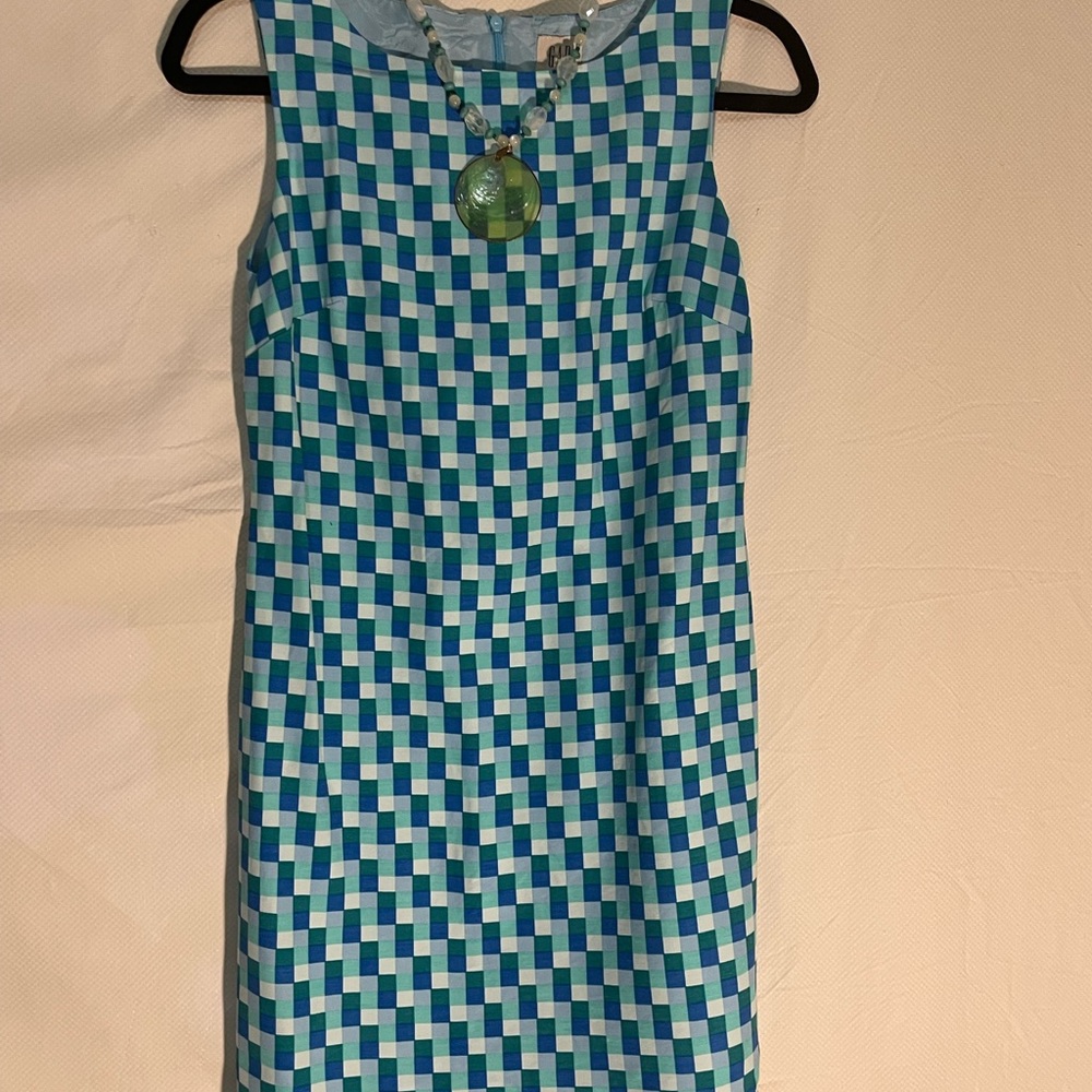 Gap dress bundled with necklace